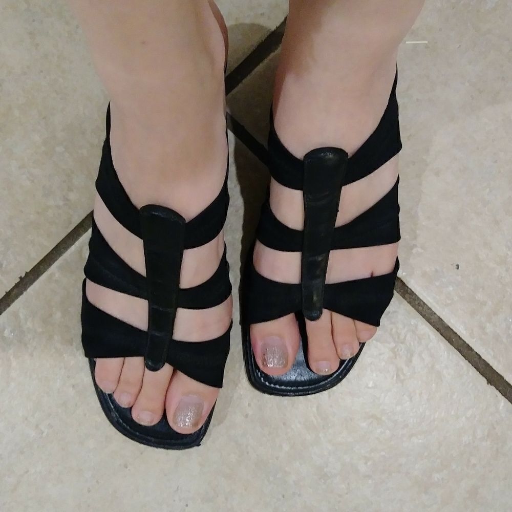 Donald J. Pliner Den Black Mesh Heeled Sandals - Picture 10 of 10